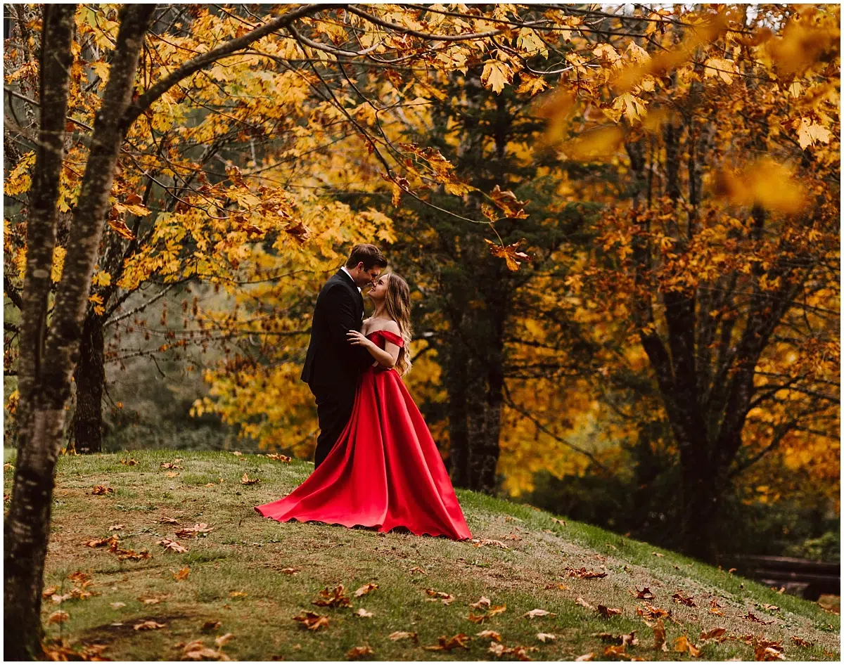 You’re Engaged, What’s Next? | Snohomish County Wedding Photographer