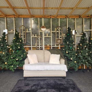 Cell snaps of the open air studio. Mini session ready!