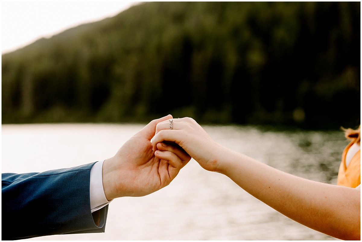 Rattlesnake Lake engagement session in Issaquah WA north of Seattle