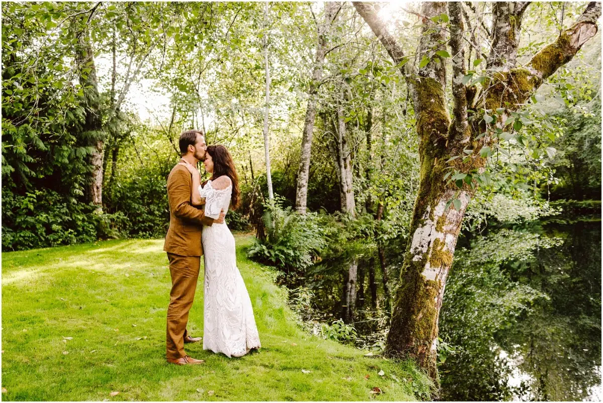 Cedar Springs fall wedding with bubbles, fire pit, heron and rain