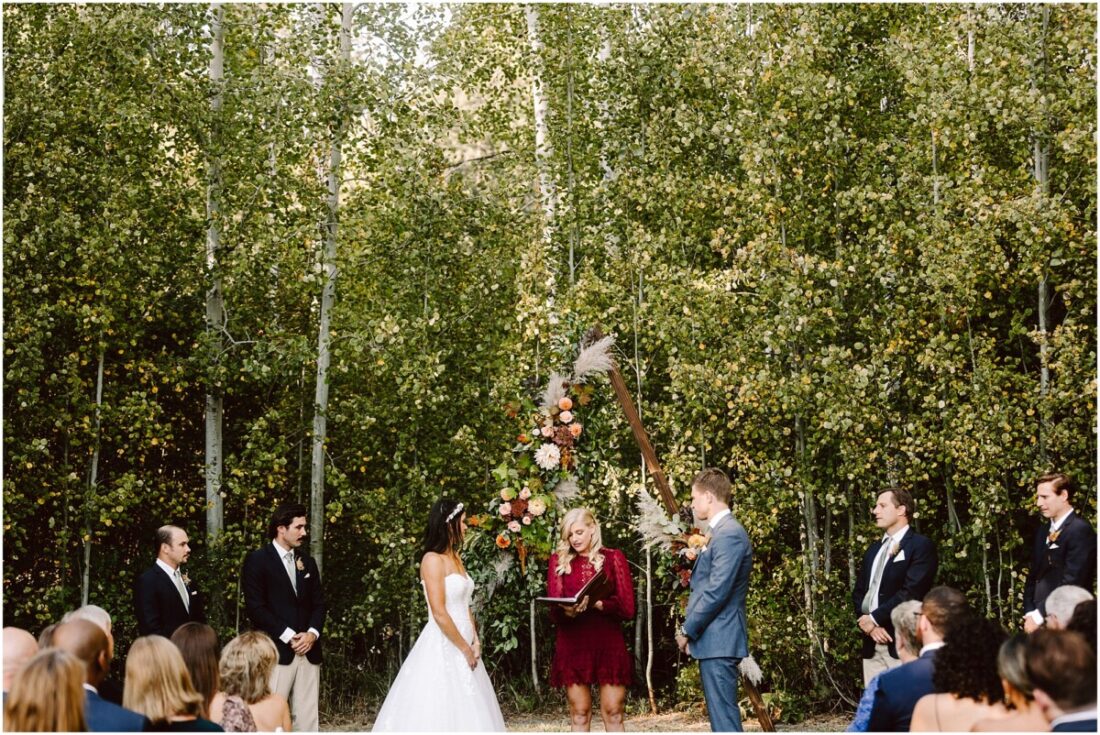 Fall Wedding at Mountain Springs Lodge in Leavenworth at Aspen Grove and Beaver Creek Ranch