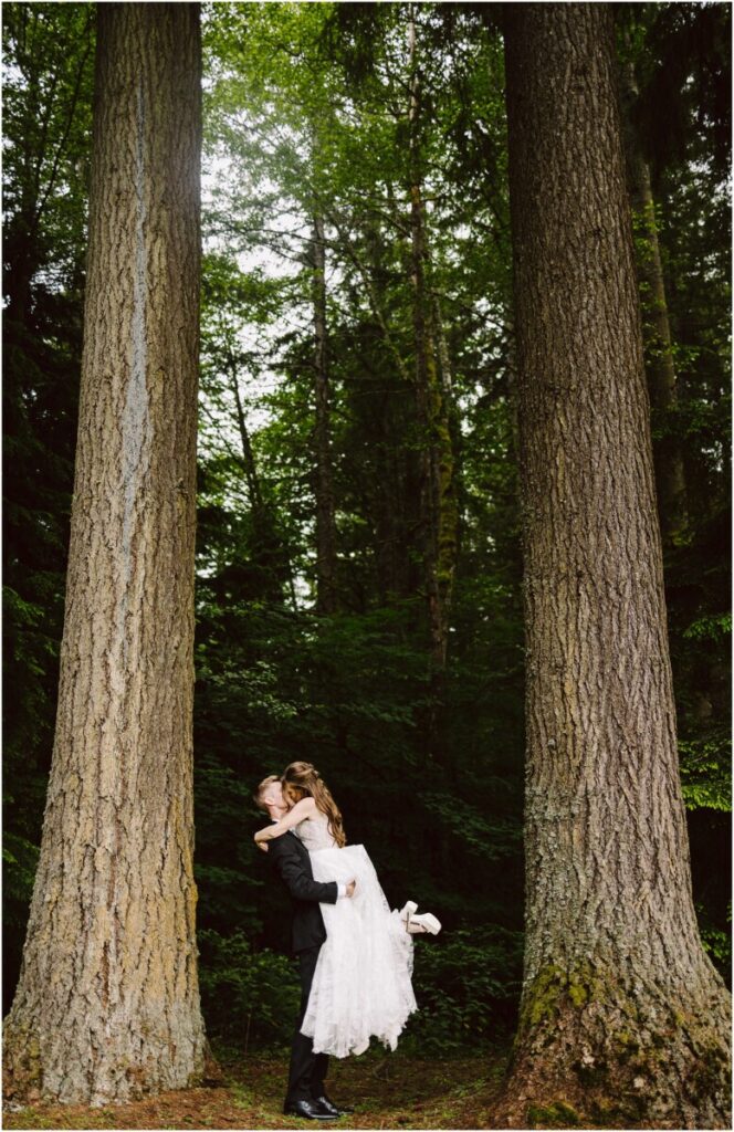 snohomish wedding photographer 6786 Seattle and Snohomish Wedding and Engagement Photography by GSquared Weddings Photography