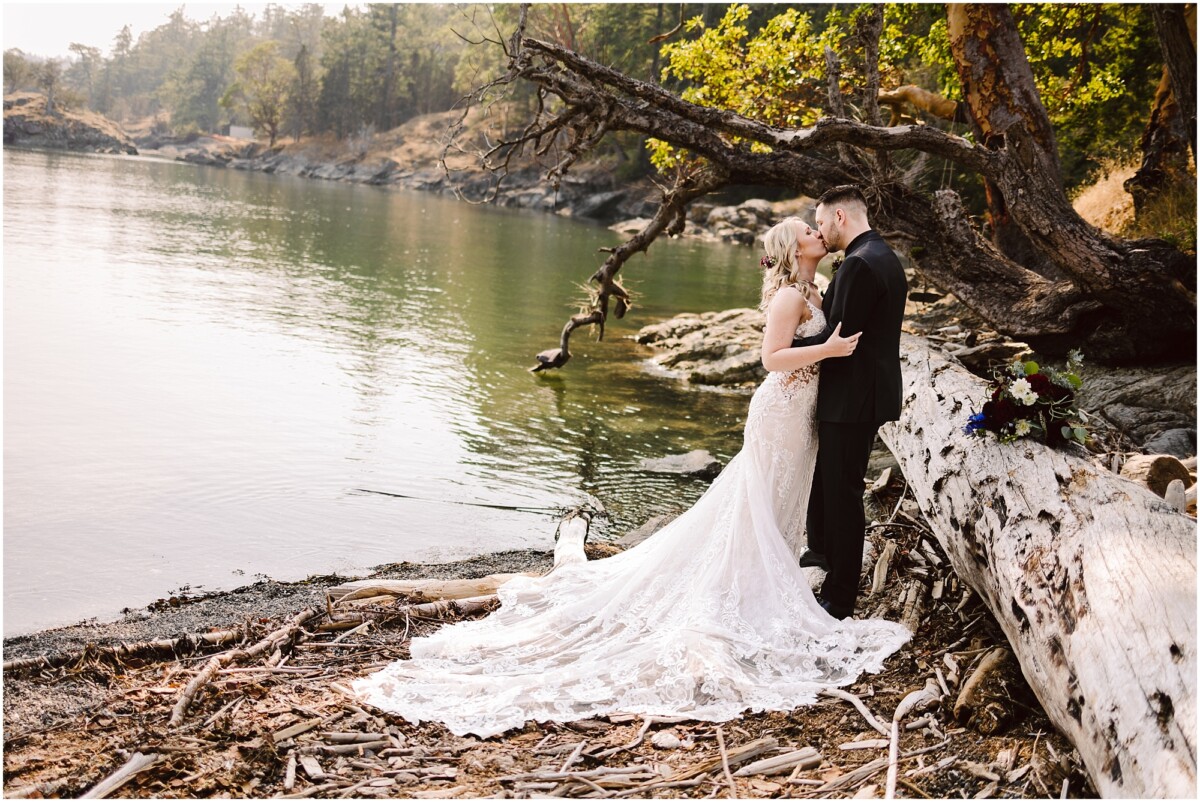 Pebble Cove Farm Wedding on Orcas Island with True North Coordination and Nest Flowers